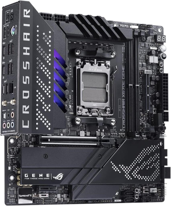 ASUS ROG X670E Gene DDR5 mATX Teşhir